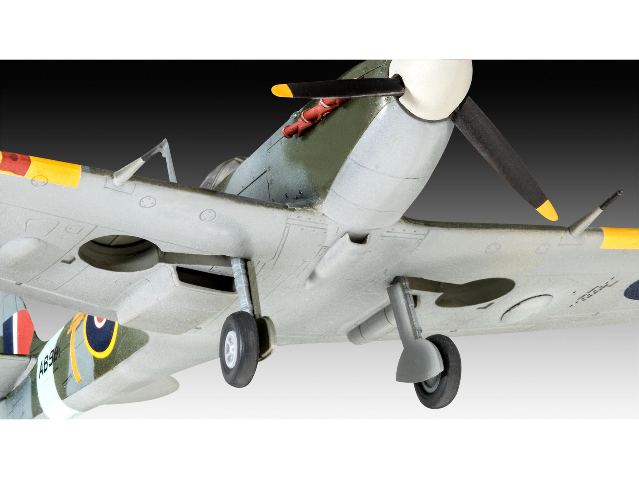 Maquette avion Revell 03710 Set combat BF109G-10 & Spifire