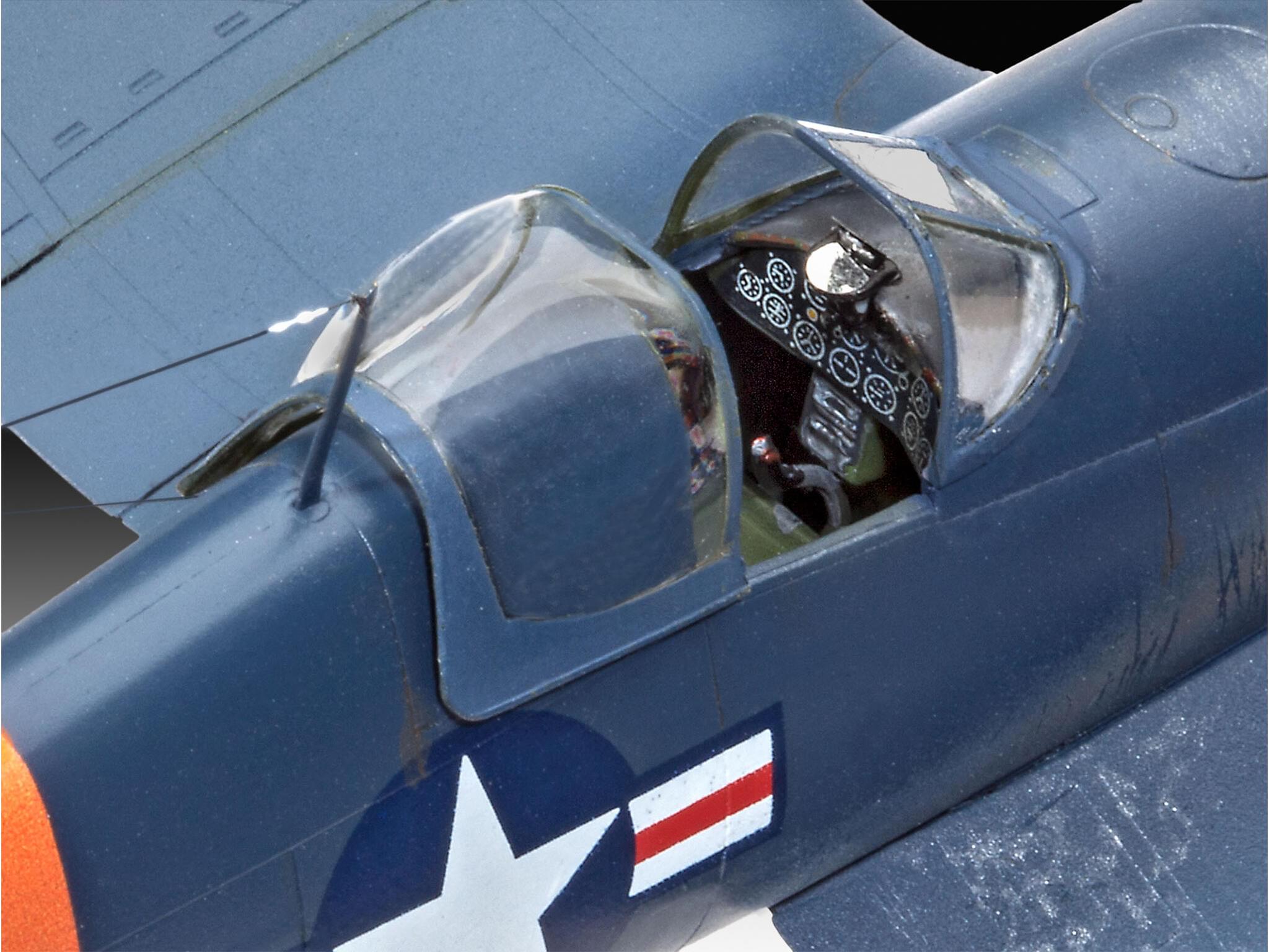 Maquette avion Revell 03955 F4U-4 CORSAIR
