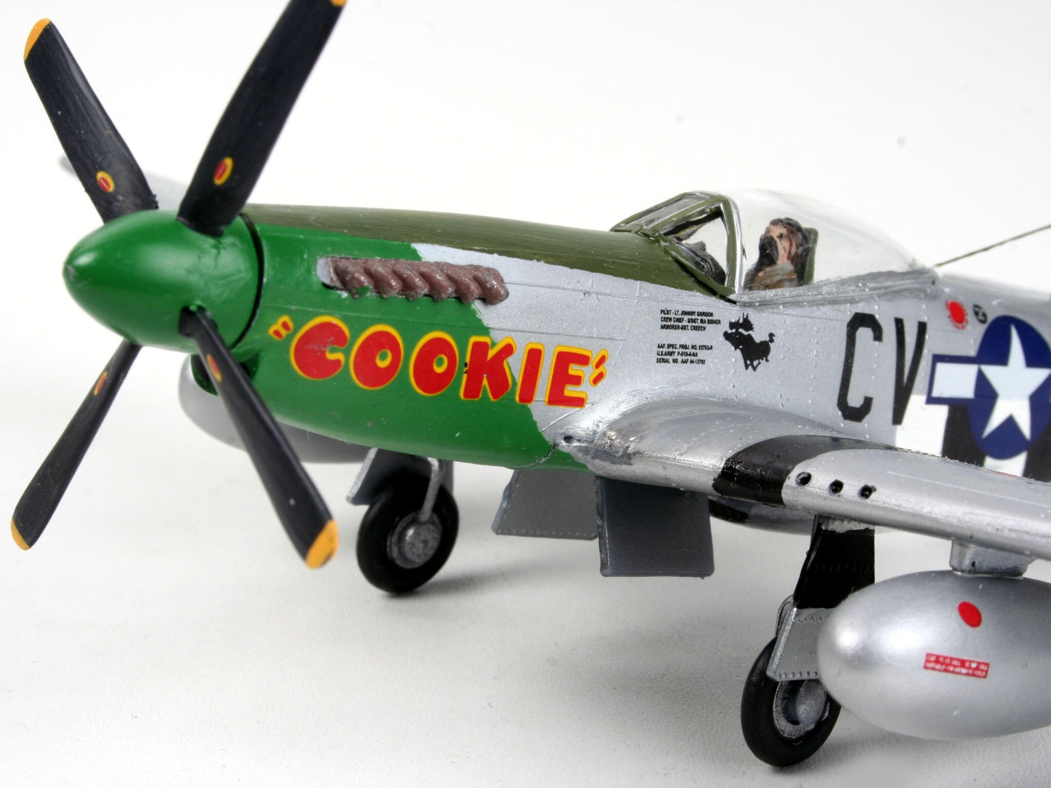 Maquette avion Revell 04148 P 51D Mustang