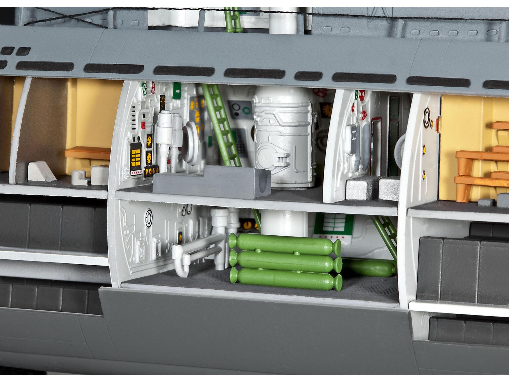 Maquette sous marin Revell 05078 U-BOAT TYP XXI U 2540 avec intérieur