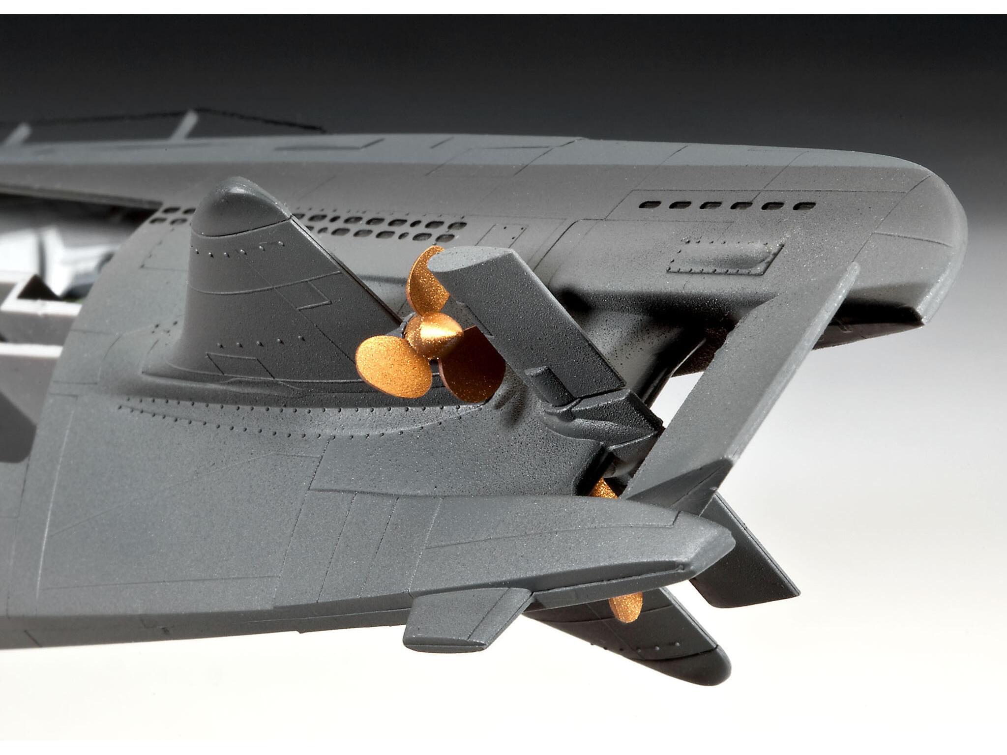 Maquette sous marin Revell 05078 U-BOAT TYP XXI U 2540 avec intérieur