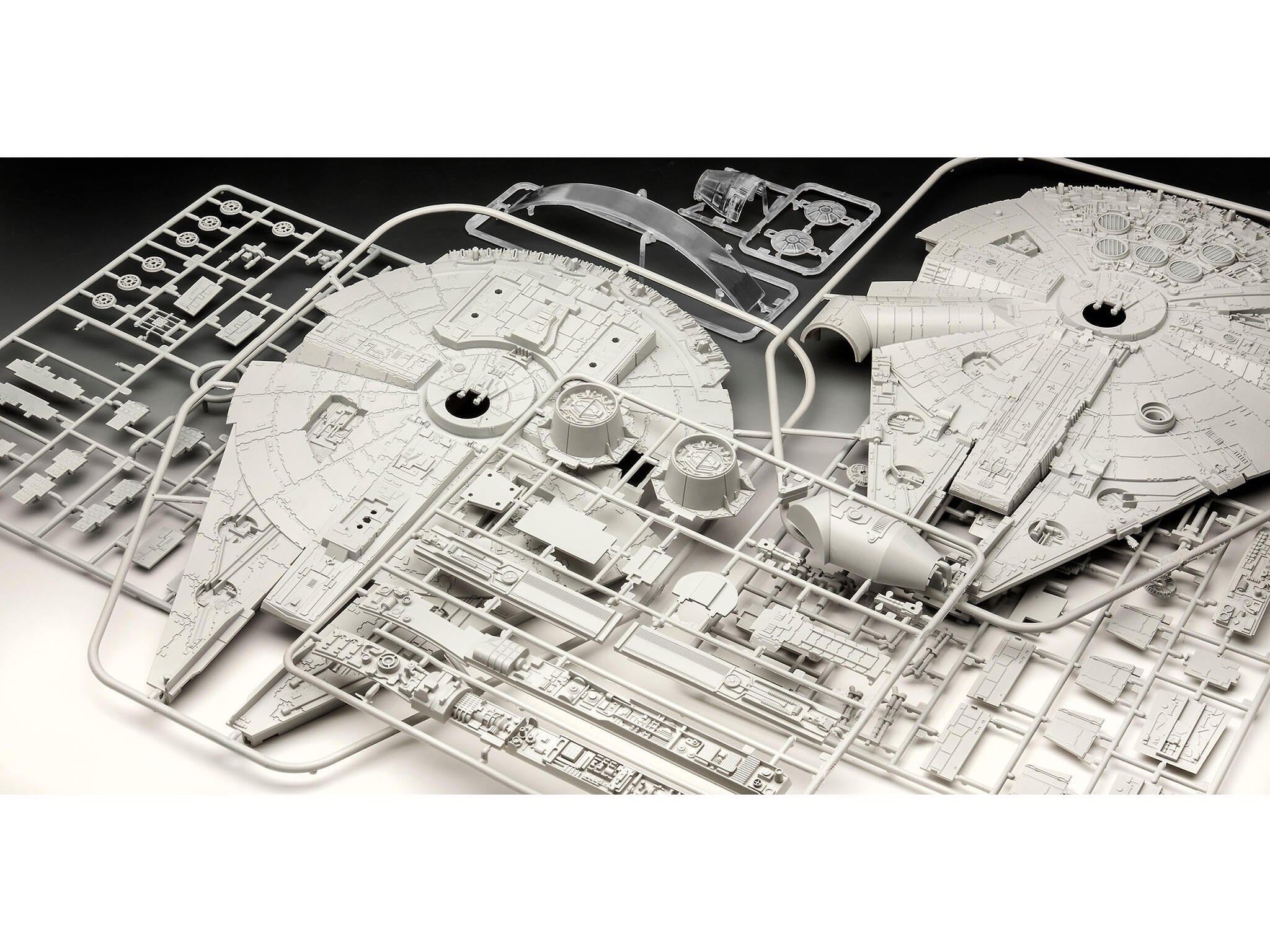 Maquette Stars wars Revell 06718 SW Millennium Falcon