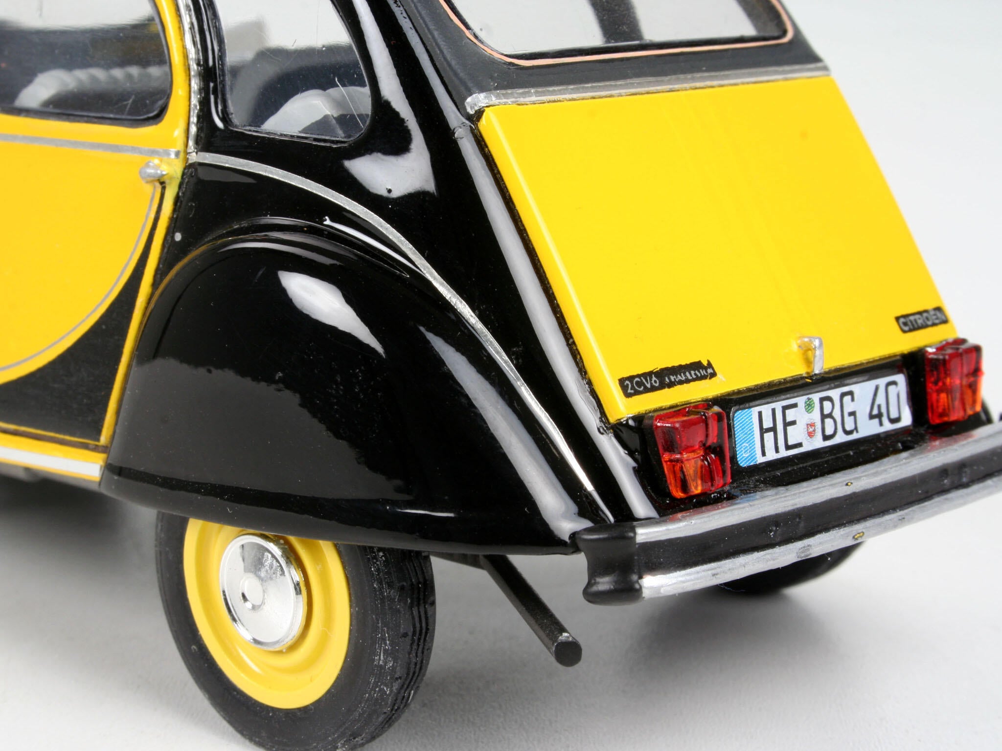 Maquette voiture Revell 07095 Citroen 2CV "Charleston"