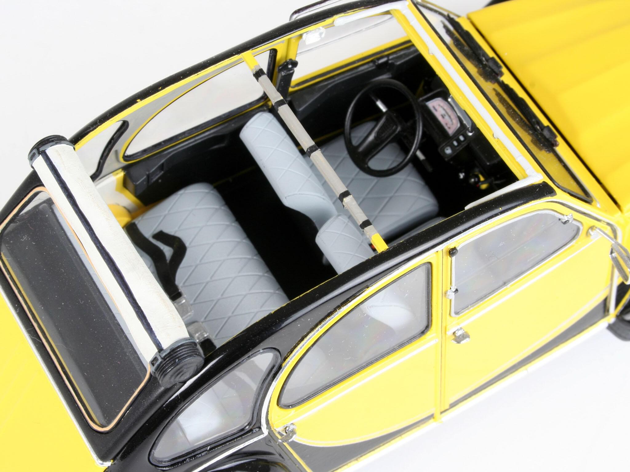 Maquette voiture Revell 07095 Citroen 2CV "Charleston"