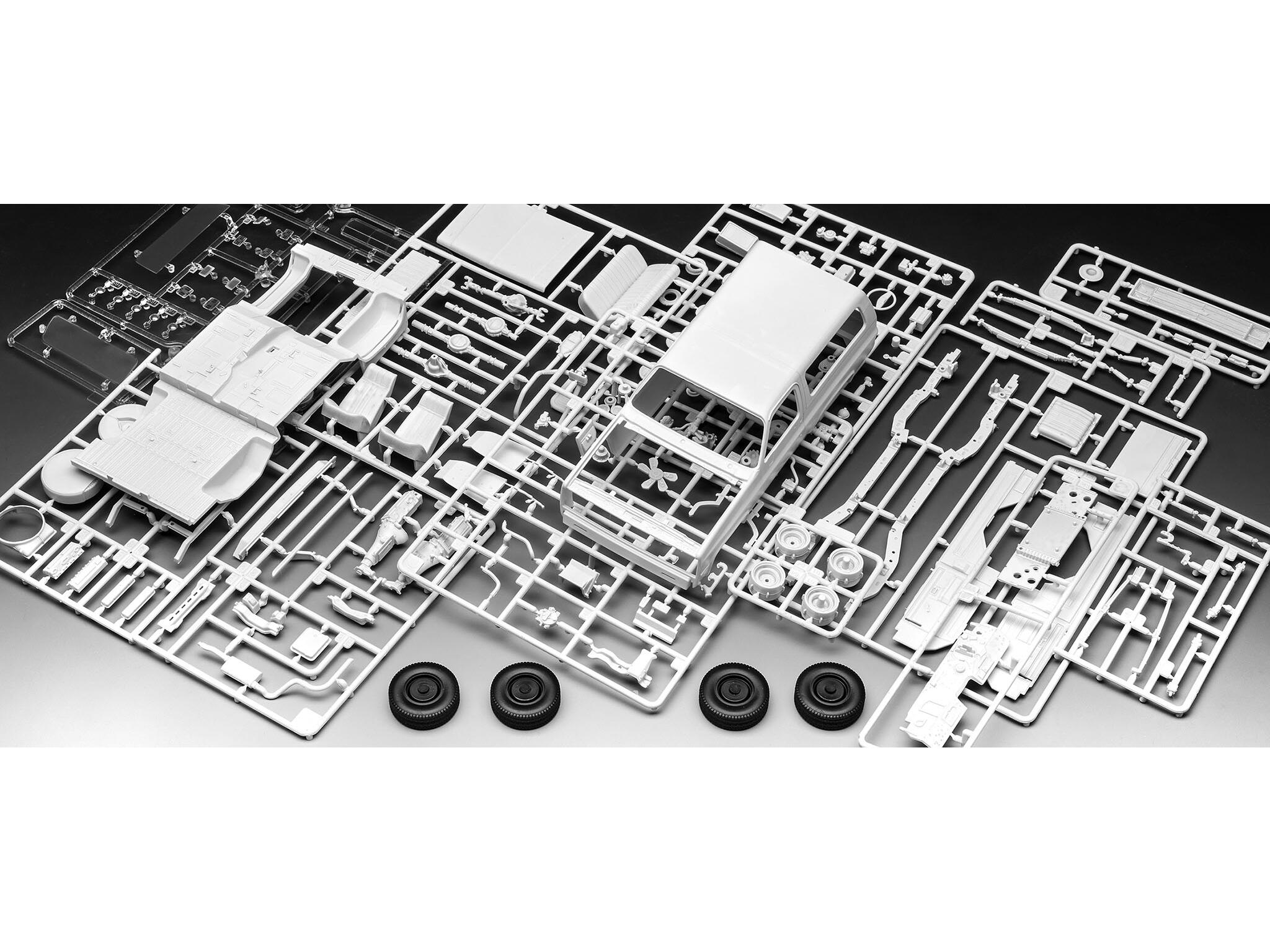 Maquette film Revell 07724 "Stranger Things" Jim Hopper´s Chevy® Blazer K5™