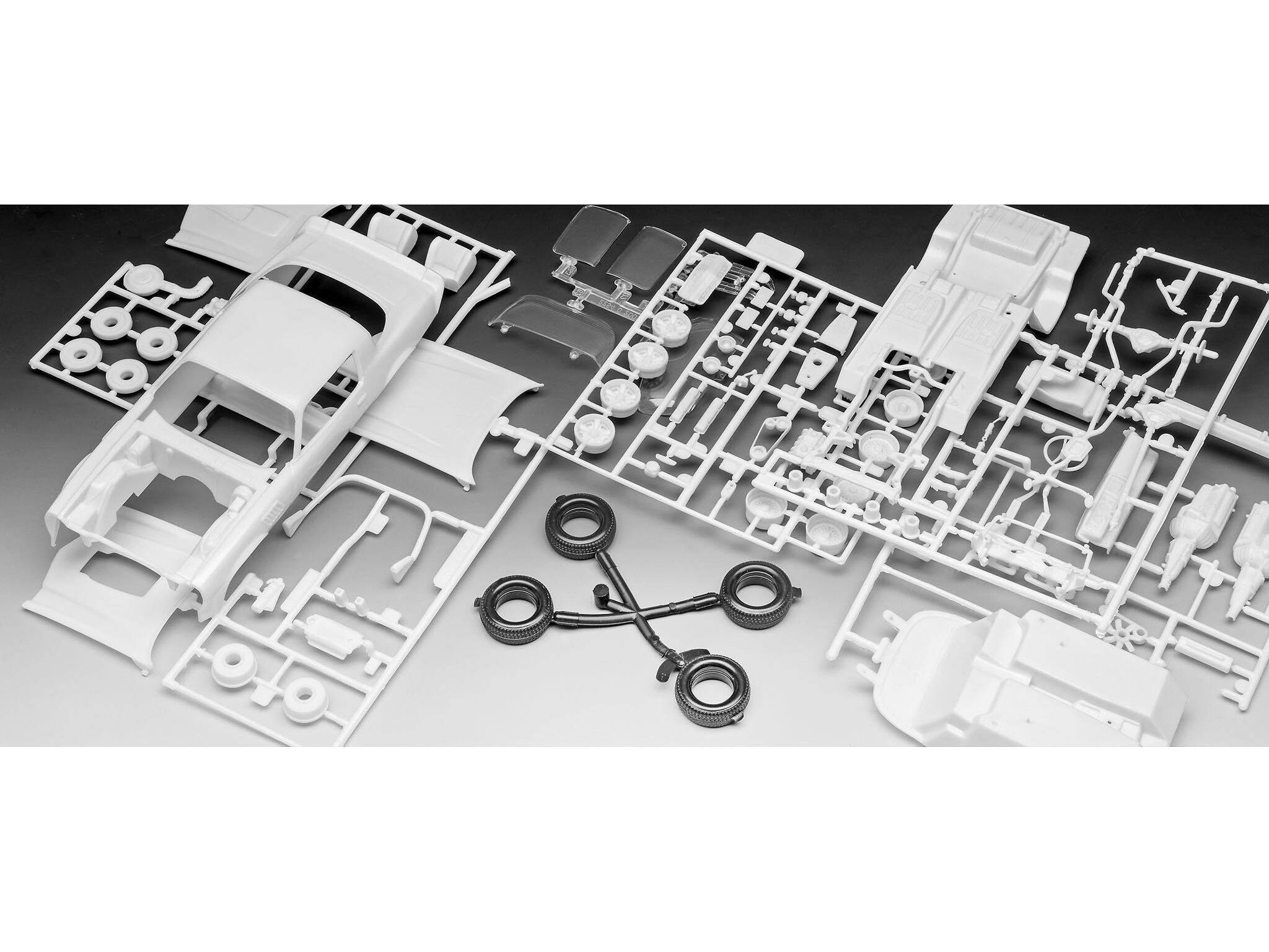 Maquette film Revell 07728 "Stranger Things" Billy's Chevy Camaro Z/28