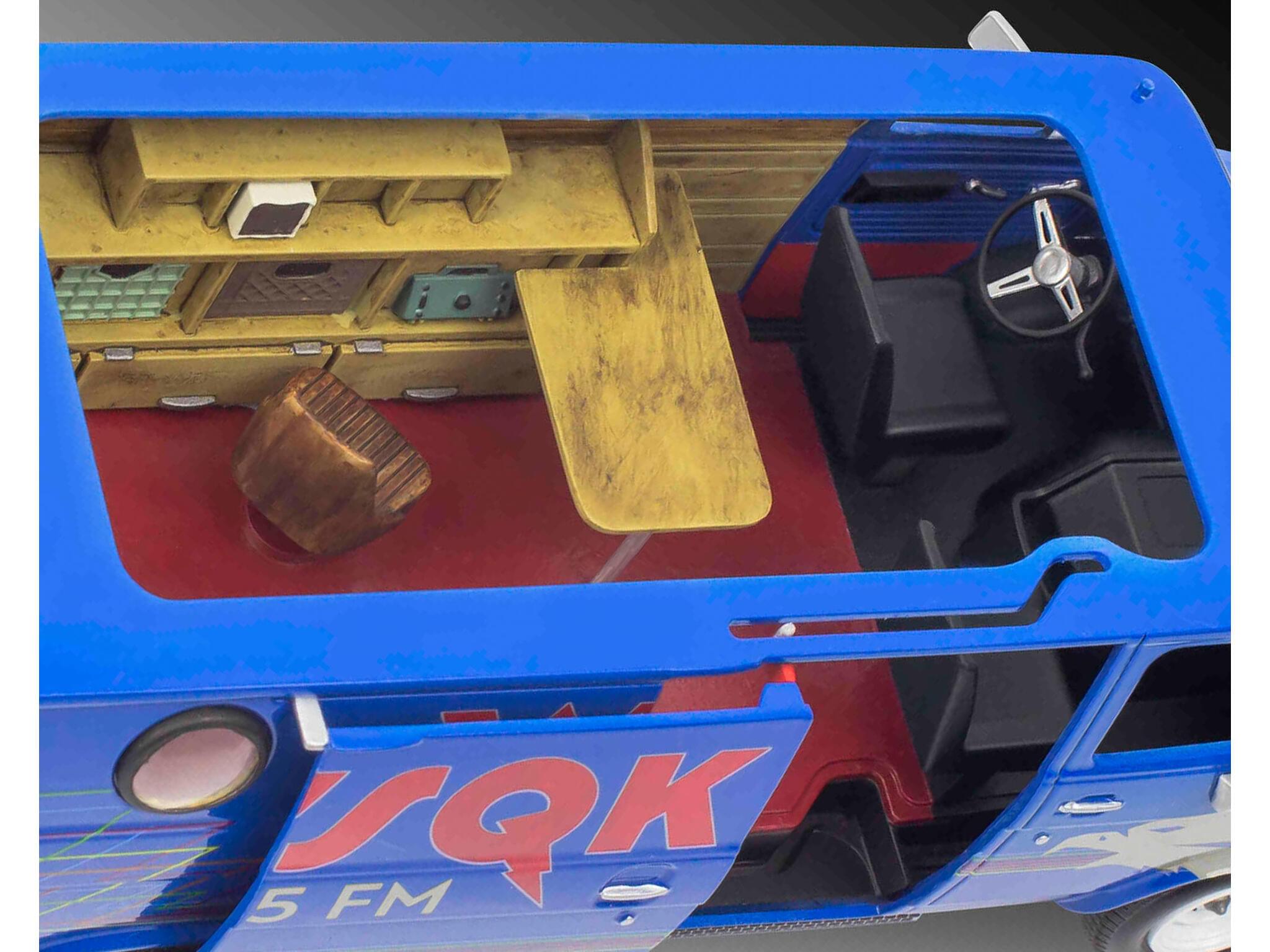 Maquette film Revell 07732 GMC® WSQK Squawk Van "Stranger Things"