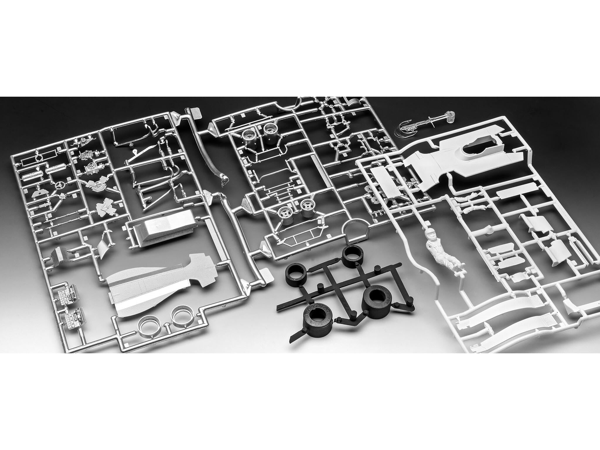 Maquette voiture Revell 07739 Surtees TS16/03