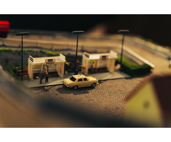 Véhicule M-B 200/8 Taxi 1/87