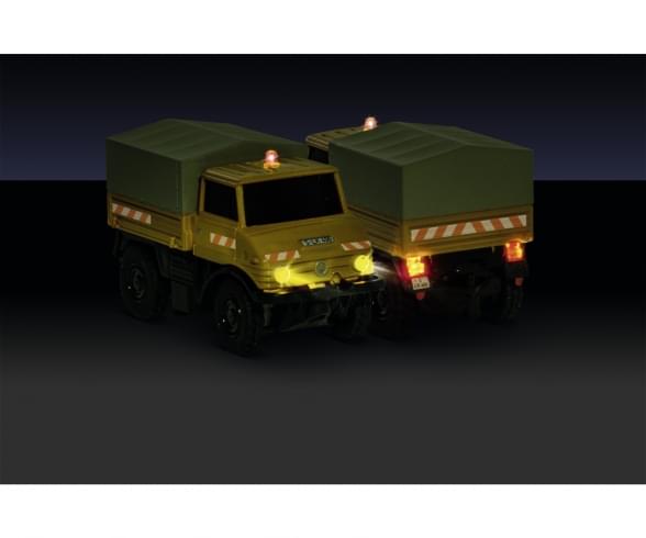 Véhicule M-B 200/8 vert avec remorque 1/87 - Breizh Modélisme.