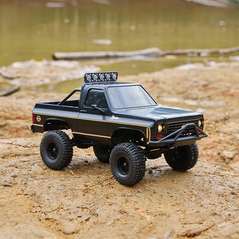 Petit crawler FMS 1/24 FCX24 Chevrolet K5 Blazer pro RTR noir - FMS12403PRORTRBK