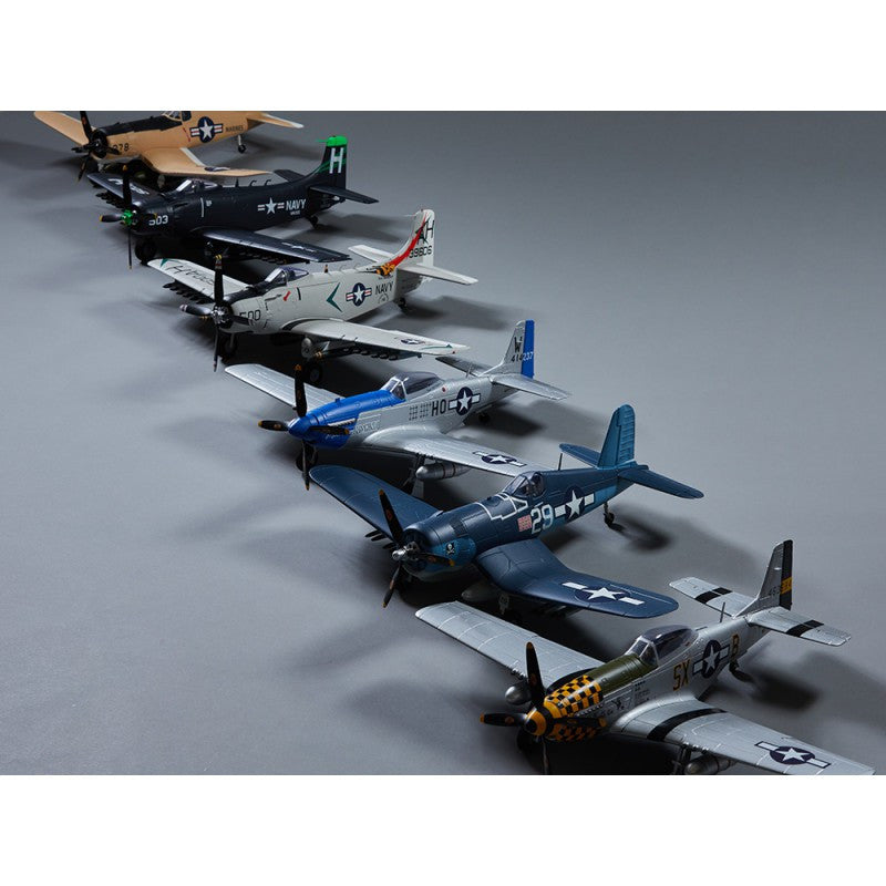 Avion RC 750mm F4U Corsair Warbird PNP kit DB001PB