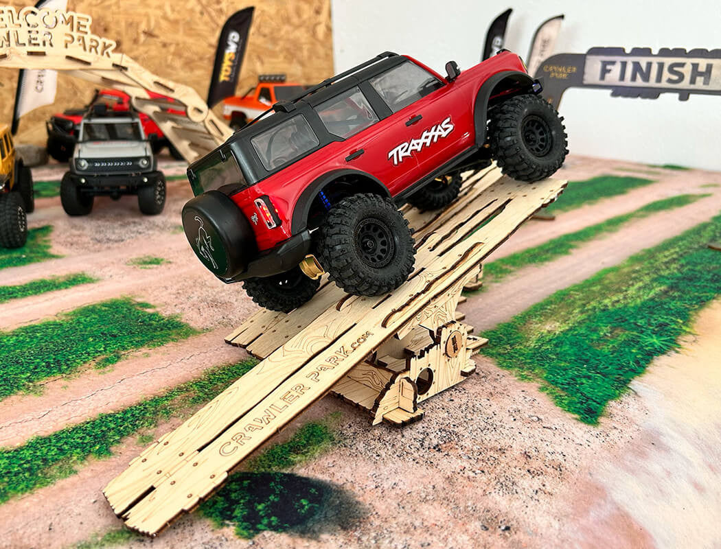 Kit de démarrage circuit 1/18 et 1/24 RC Crawler park avec 5 obstacles