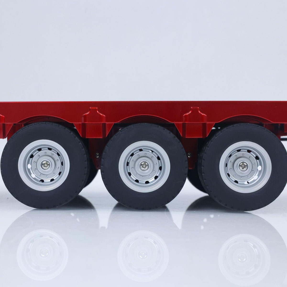 Remorque rouge 1/18 pour camion Huina - Breizh Modélisme.