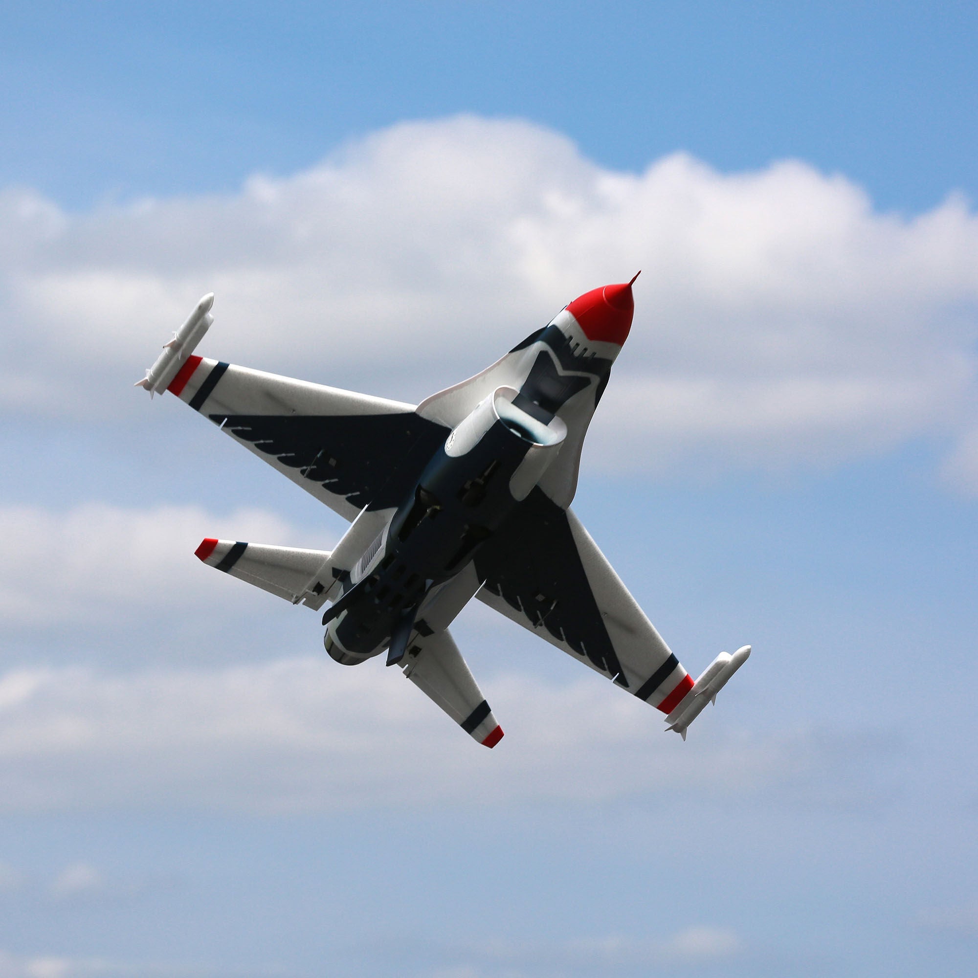 Avion F-16 Thunderbirds 70 mm EDF Jet BNF Basic avec AS3X et SAFE EFL178500