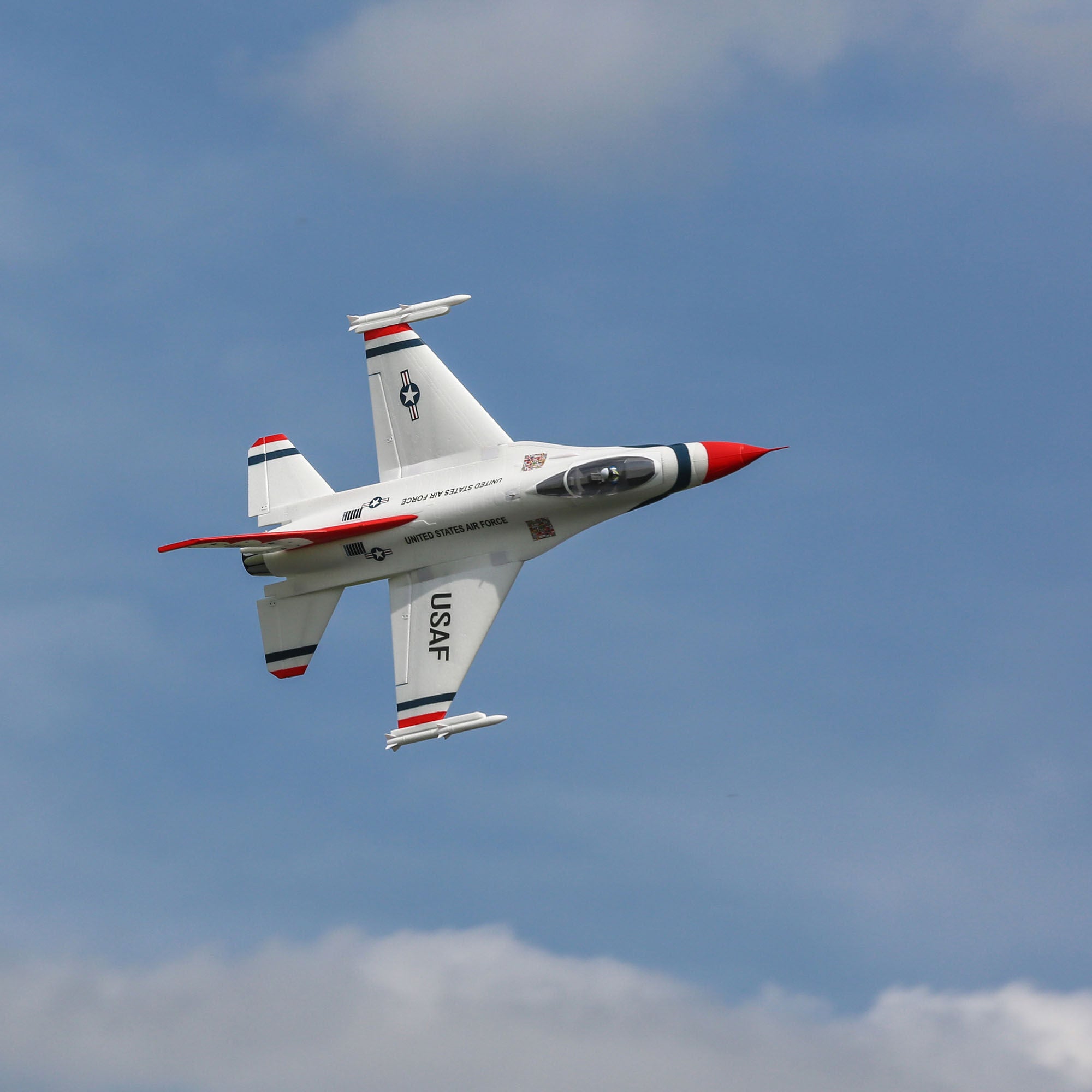 Avion F-16 Thunderbirds 70 mm EDF Jet BNF Basic avec AS3X et SAFE EFL178500