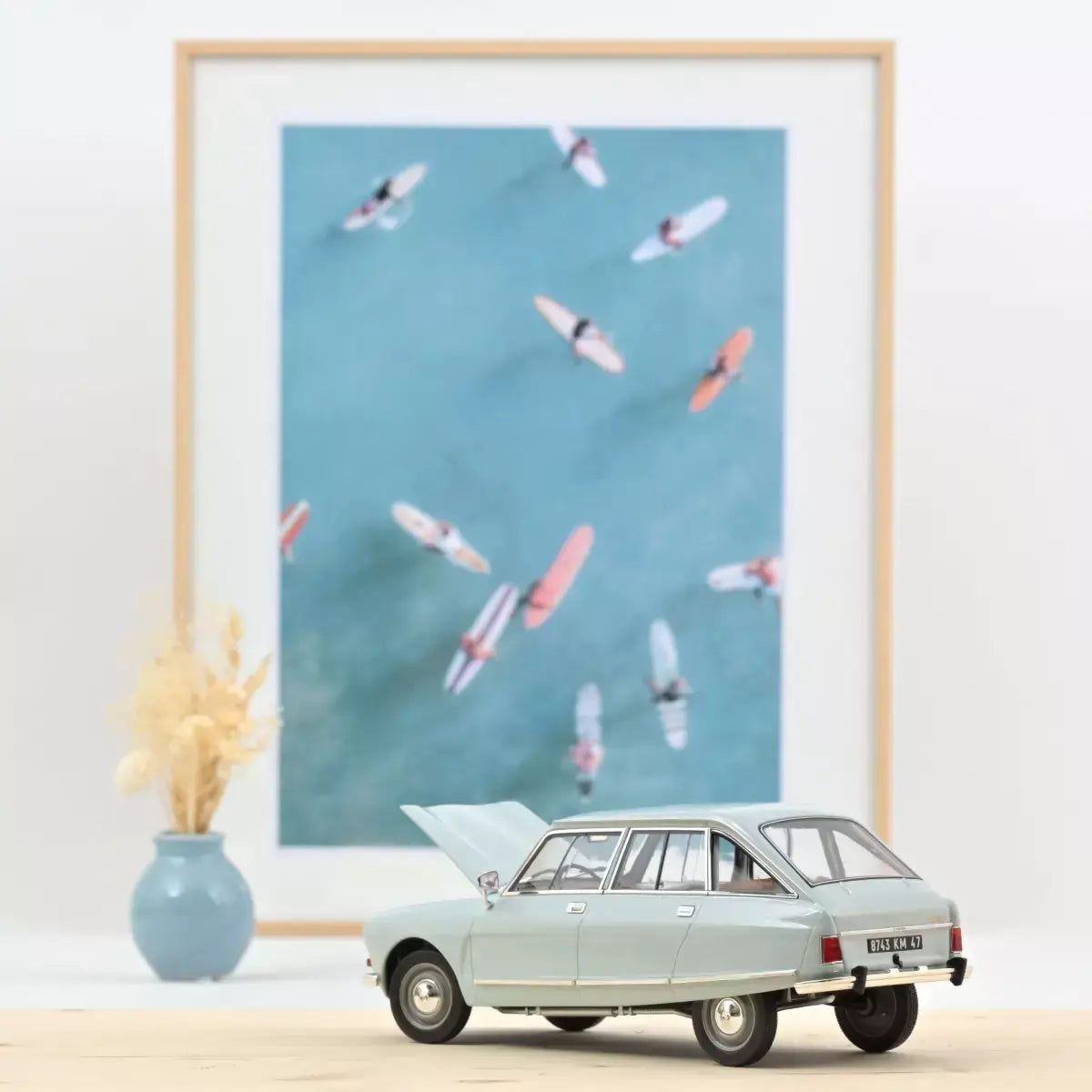 Voiture miniature collection 1/18 Citroën Ami 8 Club 1969 Bleu Thasos (300pcs) Norev 181669