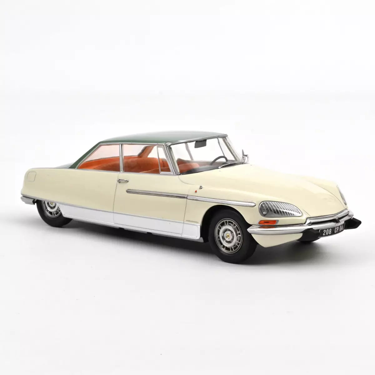 Voiture miniature collection 1/18 Citroën DS 21 Le Léman 1968 Ivoire et Vert métallisé Norev 181751