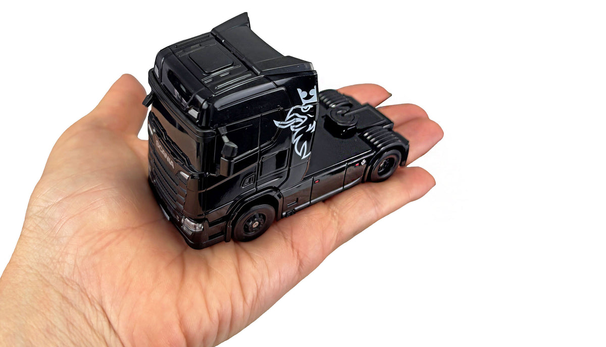 Mini Camion RC Scania 730 S 1/64 4x4 RTR avec remorque noir - Breizh Modélisme.