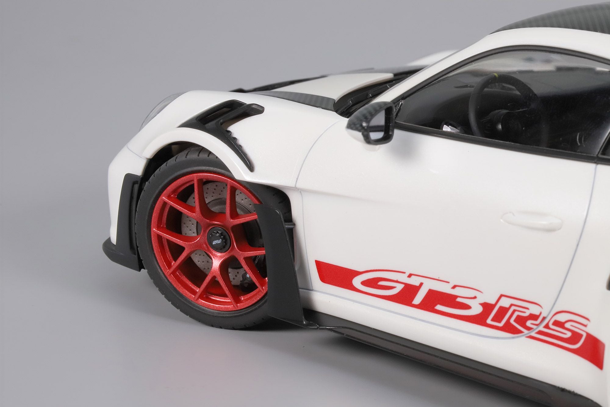 Maquette Tamiya Porsche 911 GT3 RS (992) - 24370