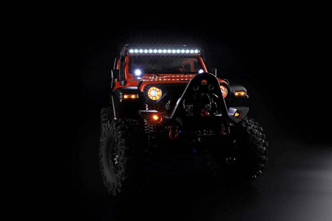 DF Models Crawler RC SDF-04S PRO 1/10 Scale rouge – Brushless RTR 3225 - Breizh Modélisme.
