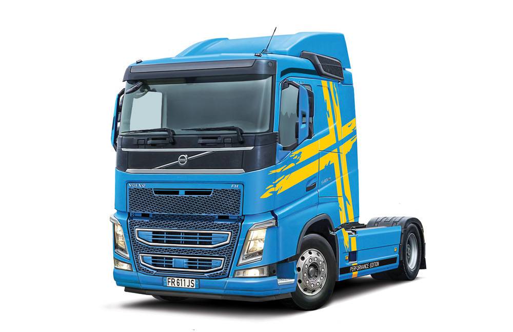 Maquette camion Volvo FH Low Roof - I3967 - Breizh Modélisme.