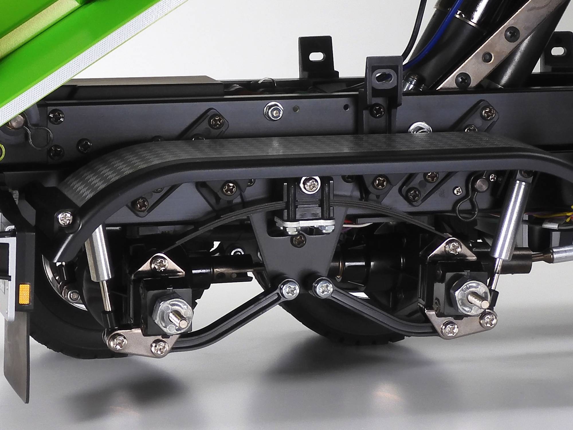 Tamiya Camion Benne Mercedes Arocs 4151 8x4 KIT Vert 47523