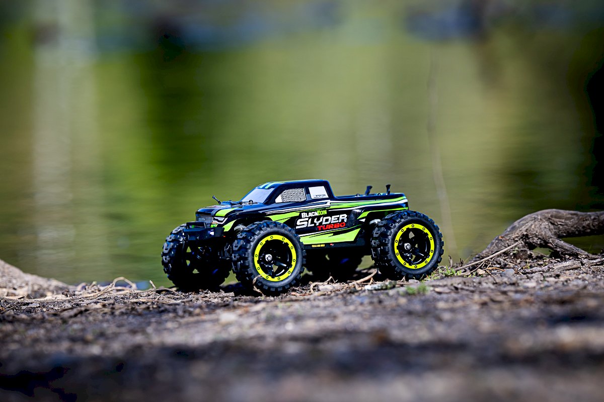 Monster Slyder MT Turbo Hyper rapide 2S Brushless 4WD RTR 540208 verte