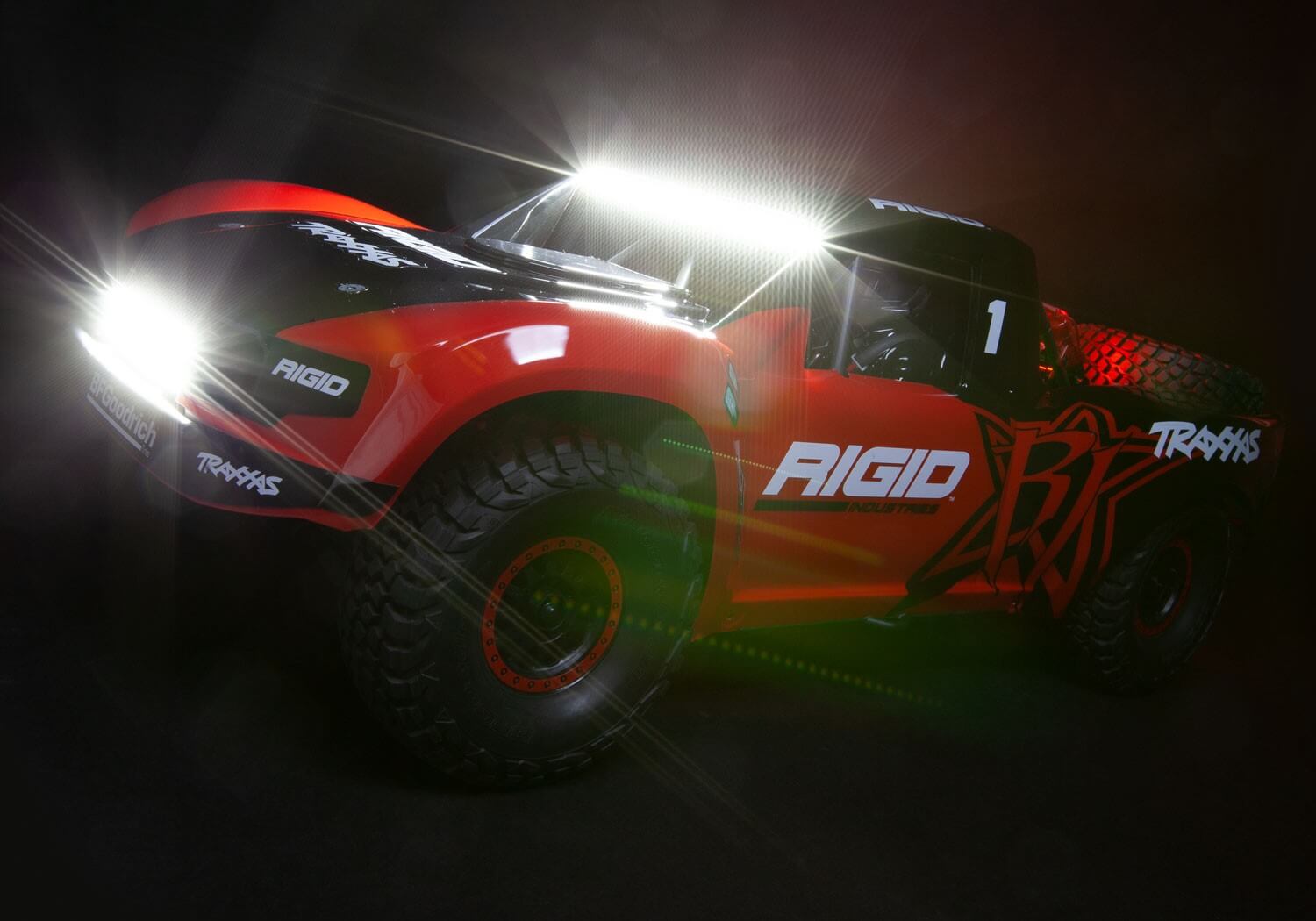 Traxxas 8485 Kit Leds + Alimentation amplificateur pour l'UDR