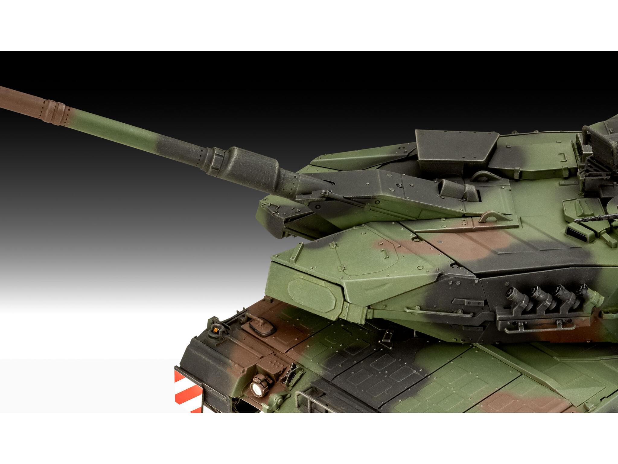 Maquette militaire Revell 63360 Model Set Leopard 2A7A1 avec accessoires de base