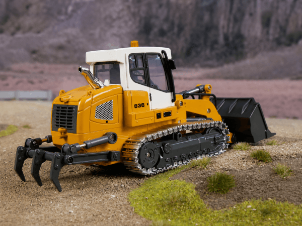 PIKKA TEST - Bulldozer en métal FM-Electrics 1/50 FM636 - Breizh Modélisme.
