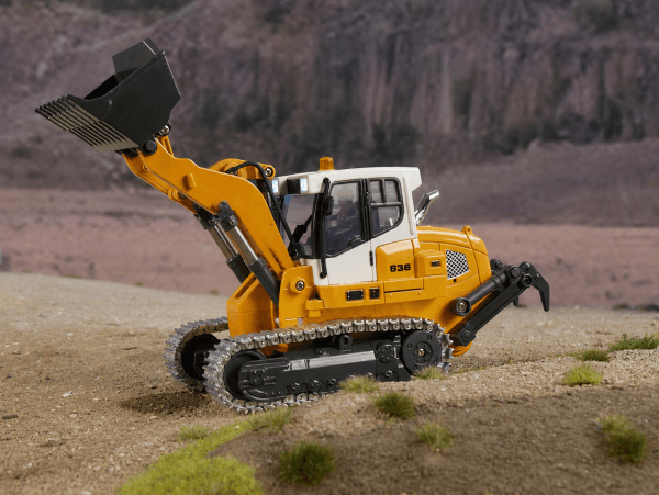 PIKKA TEST - Bulldozer en métal FM-Electrics 1/50 FM636 - Breizh Modélisme.