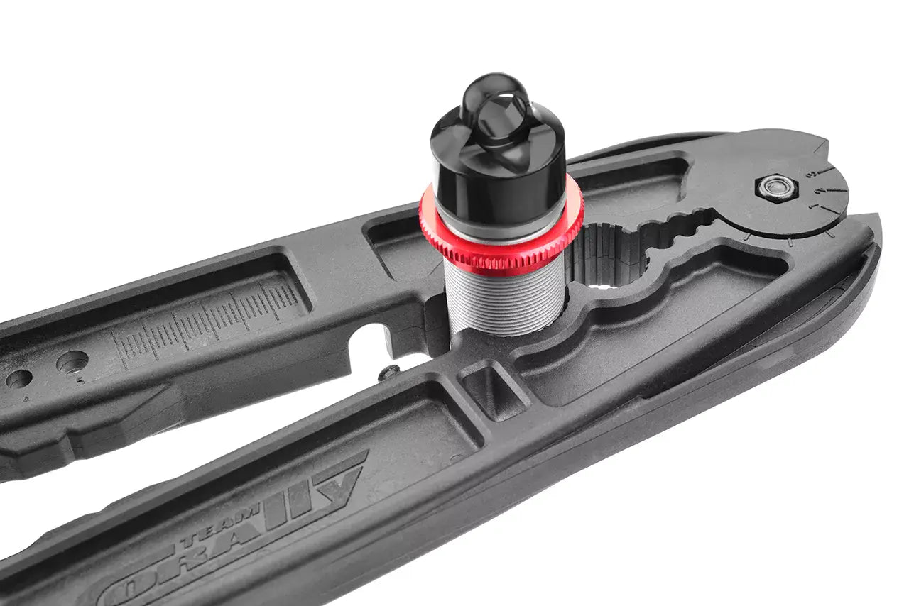 Coffret de 16 outils pour voiture télécommandée - C-16250 - Breizh Modélisme.
