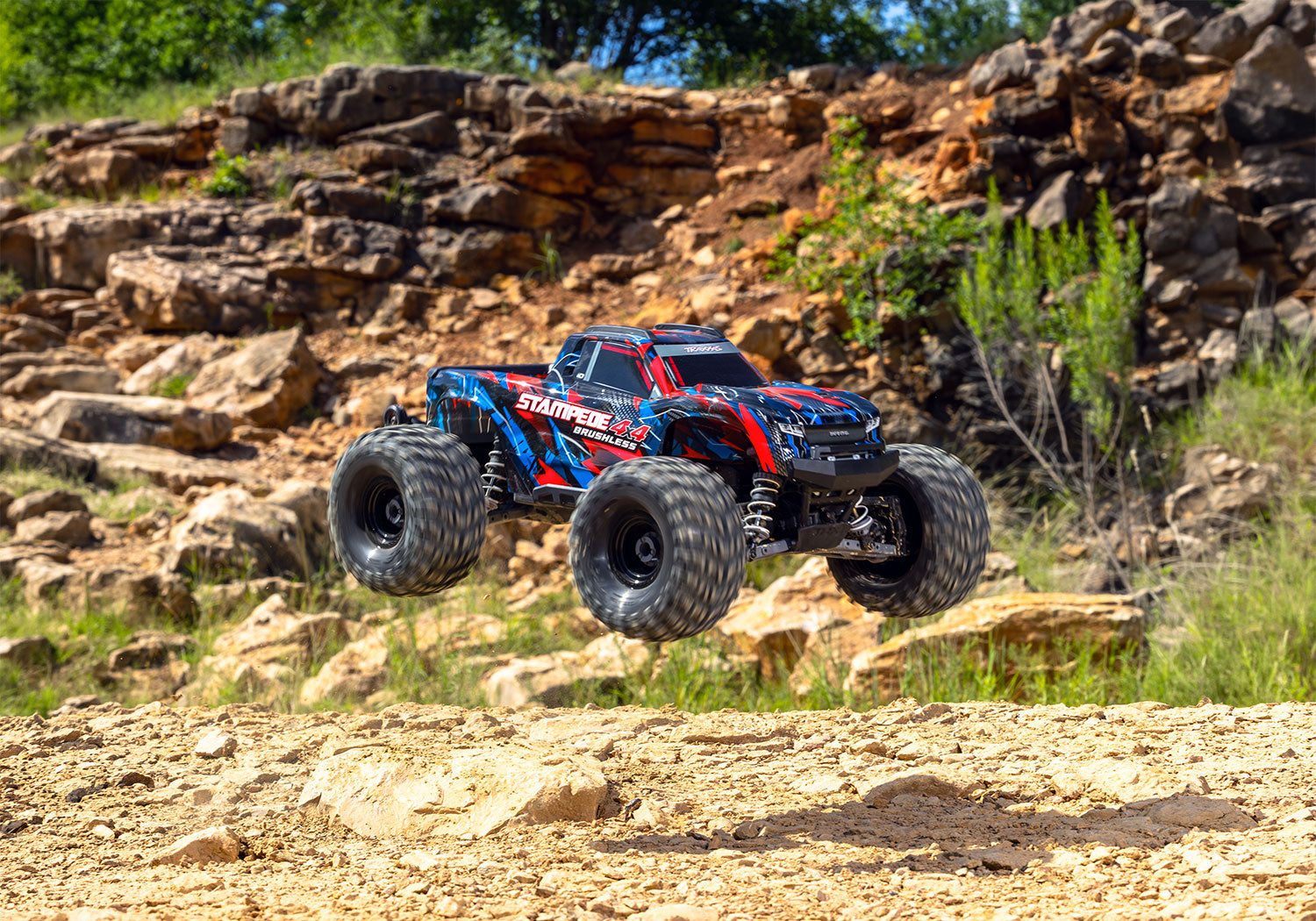 Traxxas Stampede 4x4 VX3 Brushless 1/10 rouge 67454-4