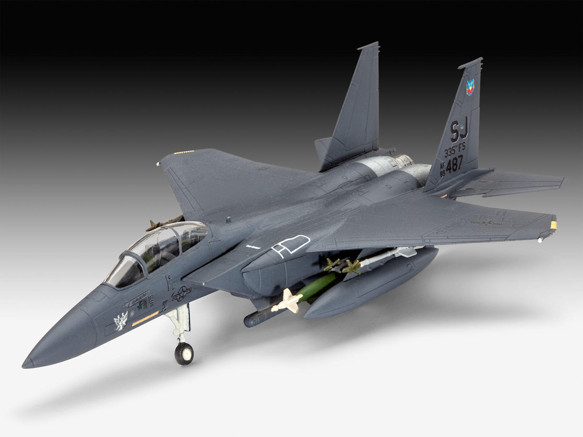 Maquette Revell Starter kit 73972 F-15E Strike Eagle & bombs avec accessoires de base