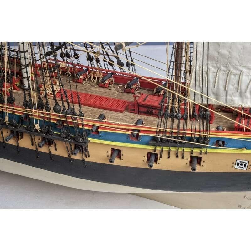 Maquette de bateau en bois 20173 Hermione Lafayette 1:72