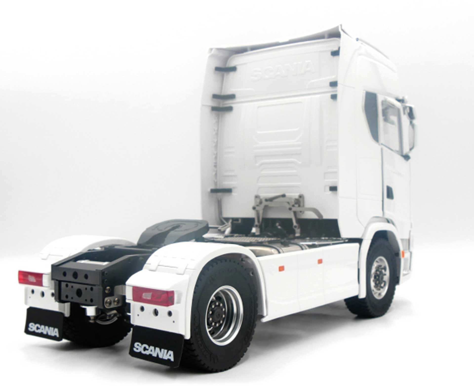 FM Electrics Camion Scania 4x4 truck RTR 1:14 blanc - Breizh Modélisme.