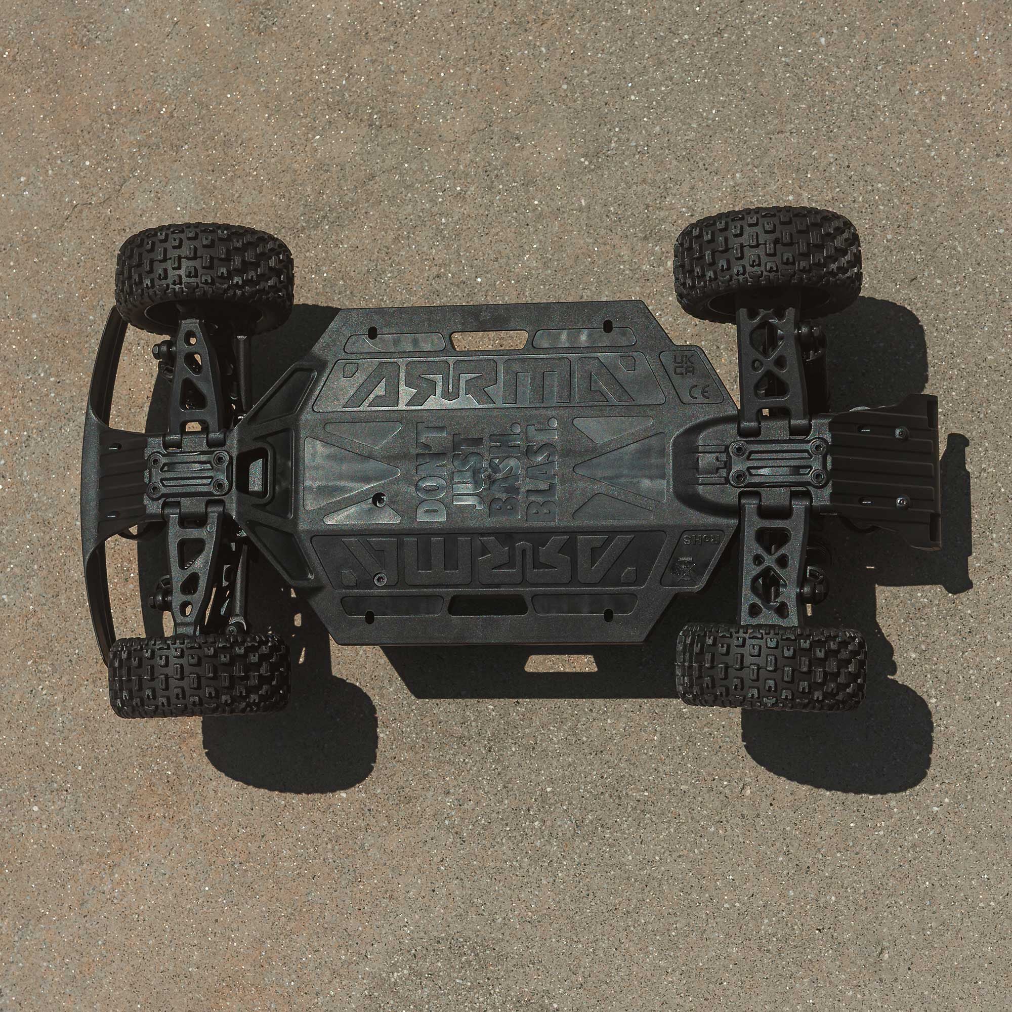 Arrma Mojave Grom Mega 1/16 RTA 4X4 Small Scale Desert Truck RTR transparent/noir