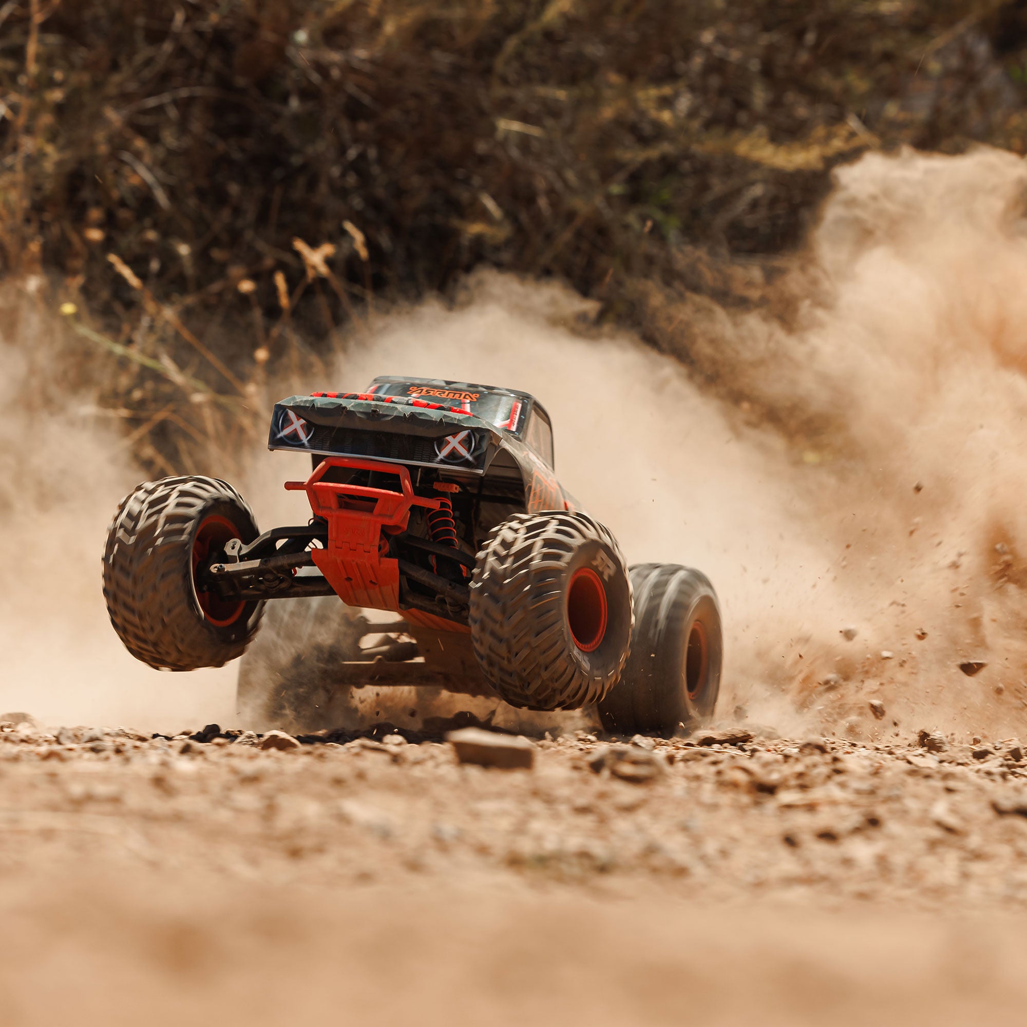 Arrma Monster Truck QUAKE 223S DSC 2WD RTR Brushless 1/10 rouge - ARA3537T1