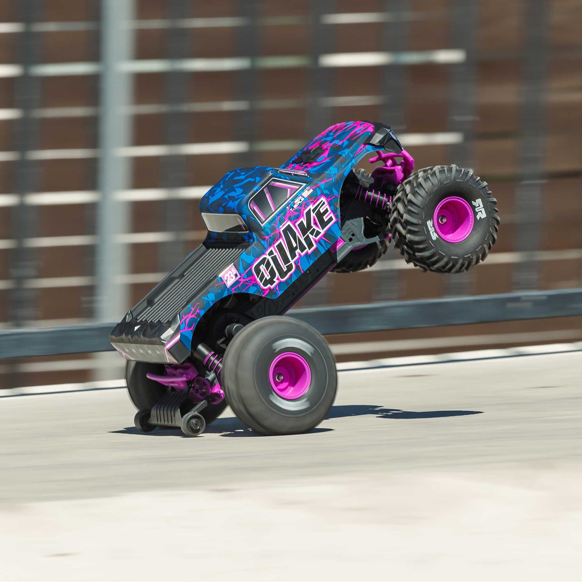 Arrma Monster Truck QUAKE 223S DSC 2WD RTR Brushless 1/10 violet - ARA3537T3