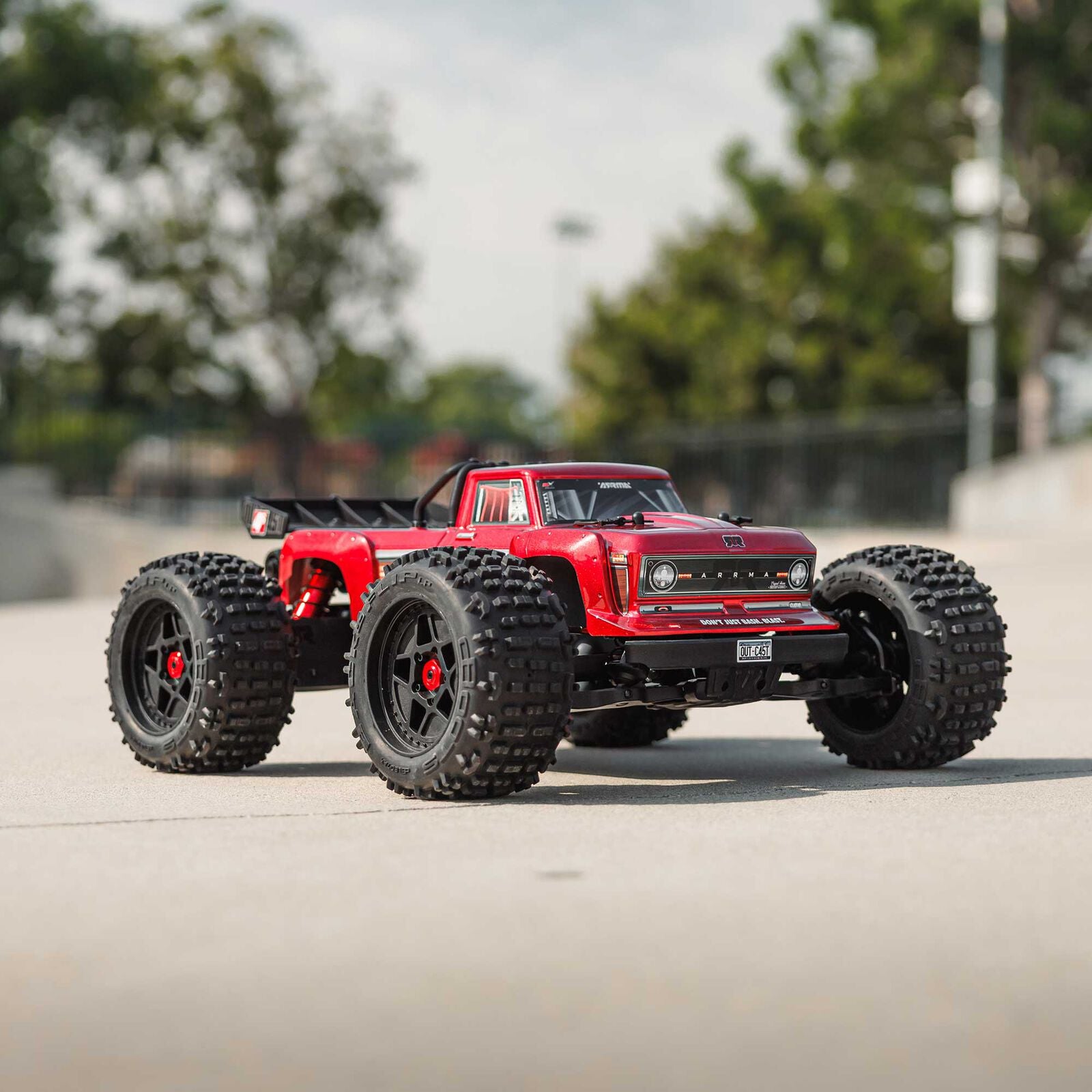 Arrma 1/10 Outcast 4S V2 4x4 BLX Stunt Truck RTR - ARA4410V2T4 - Breizh Modélisme.