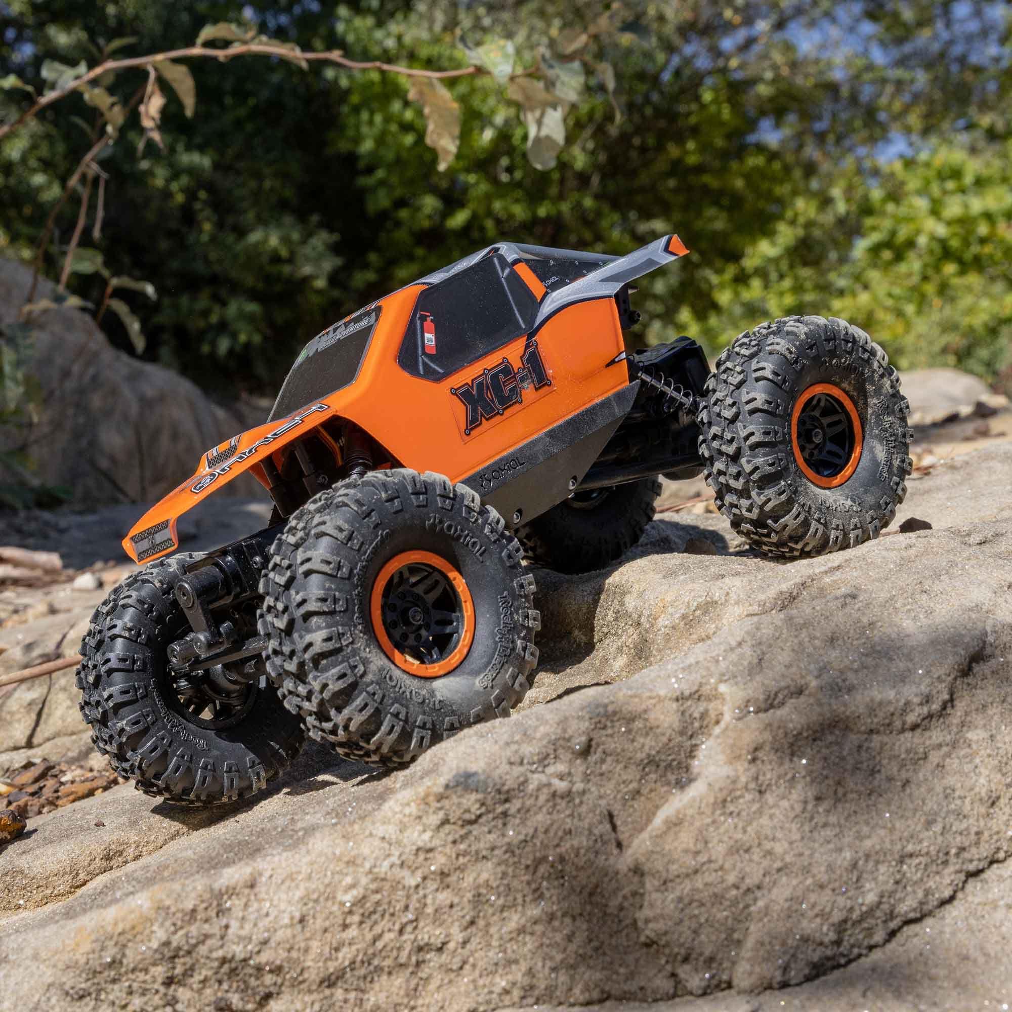 Mini rock crawler tout-terrain 4x4 AX24 XC-1 4WS RTR 1/24 orange - AXI00003T2
