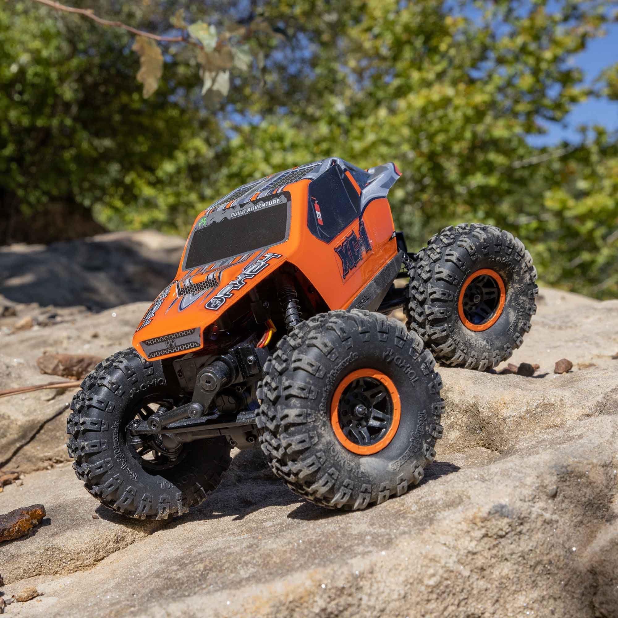 Mini rock crawler tout-terrain 4x4 AX24 XC-1 4WS RTR 1/24 orange - AXI00003T2