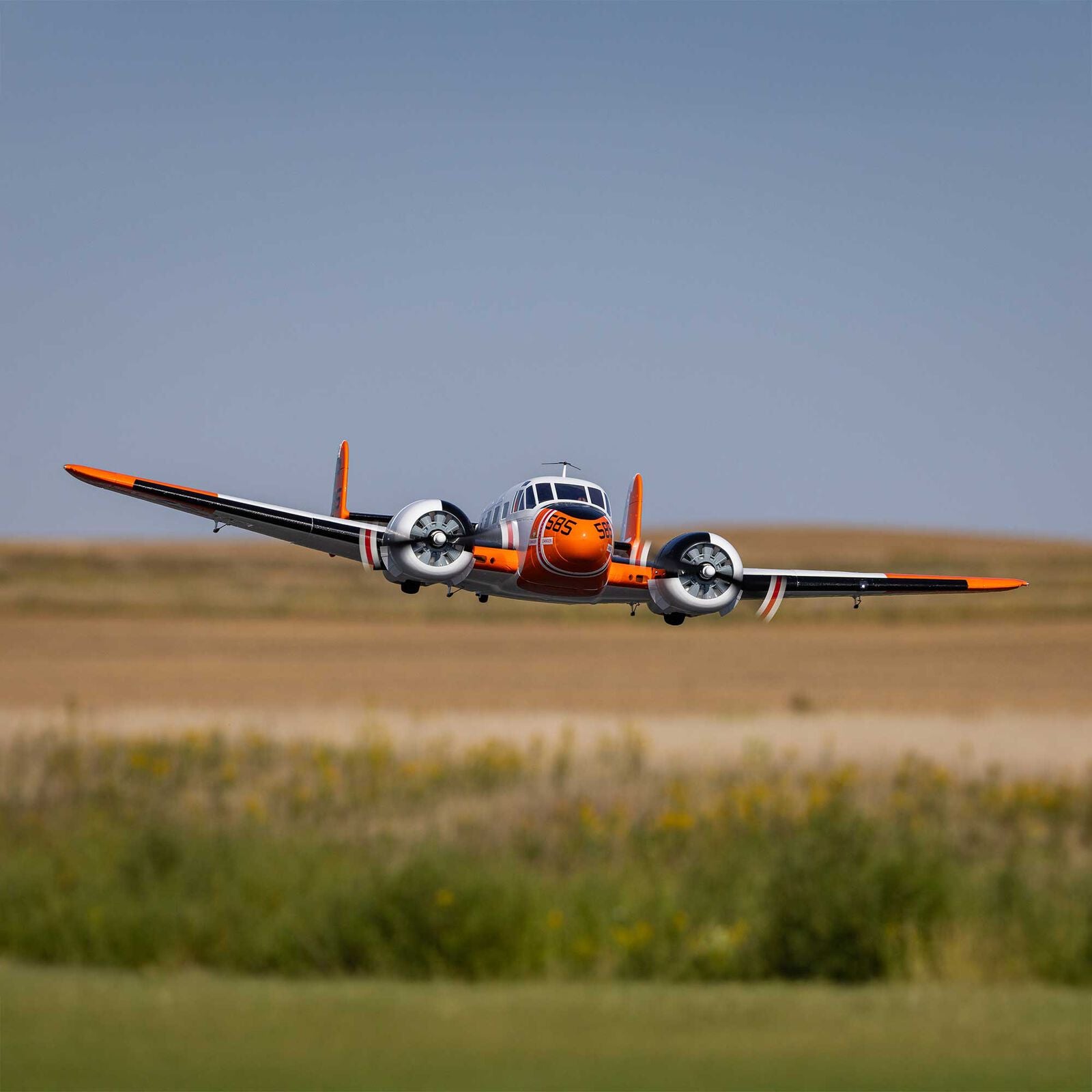 E-Flite Beechcraft D18 RC-45J 1.5m AS3+ SAFE BNF EFL3726