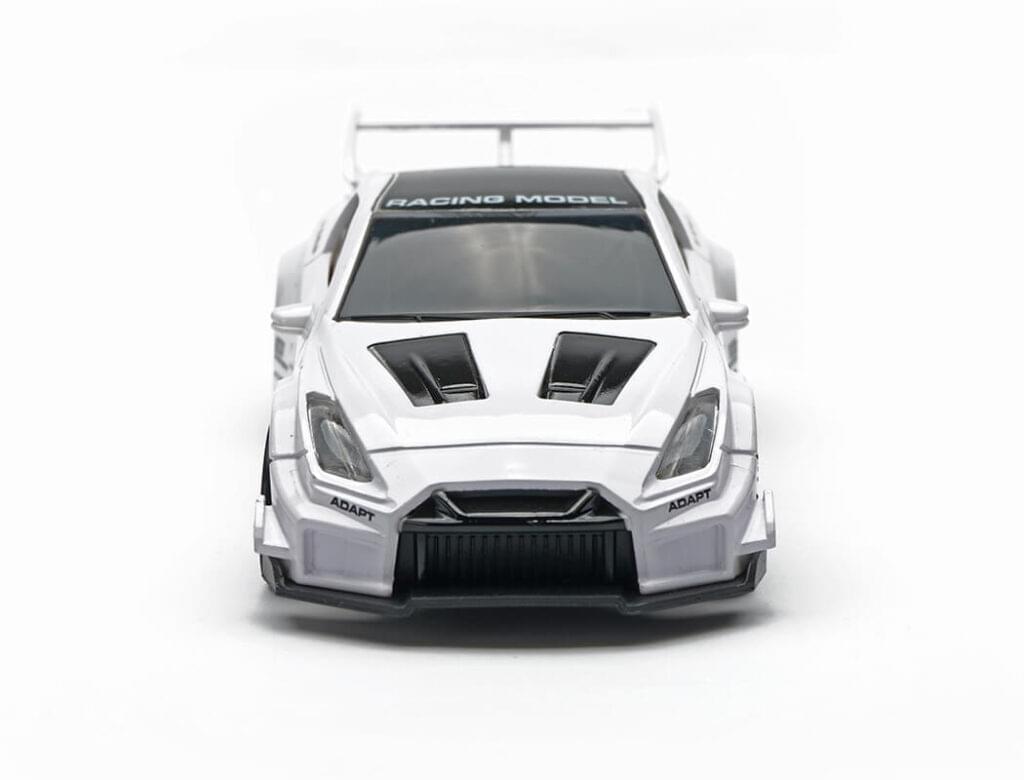 Voiture de drift E-ZEE RC 1/43 350Z avec gyro blanche - Breizh Modélisme.