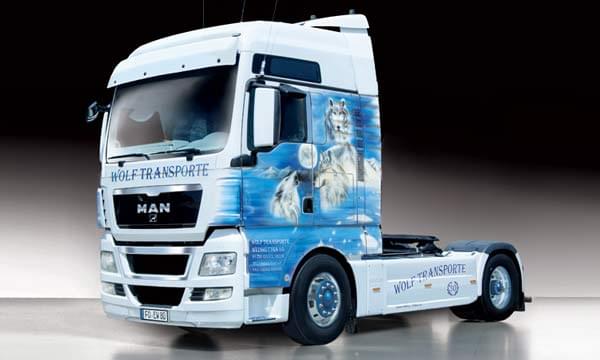 Maquette camion MAN TGX XXL Wolf Transporte - Italeri 3921
