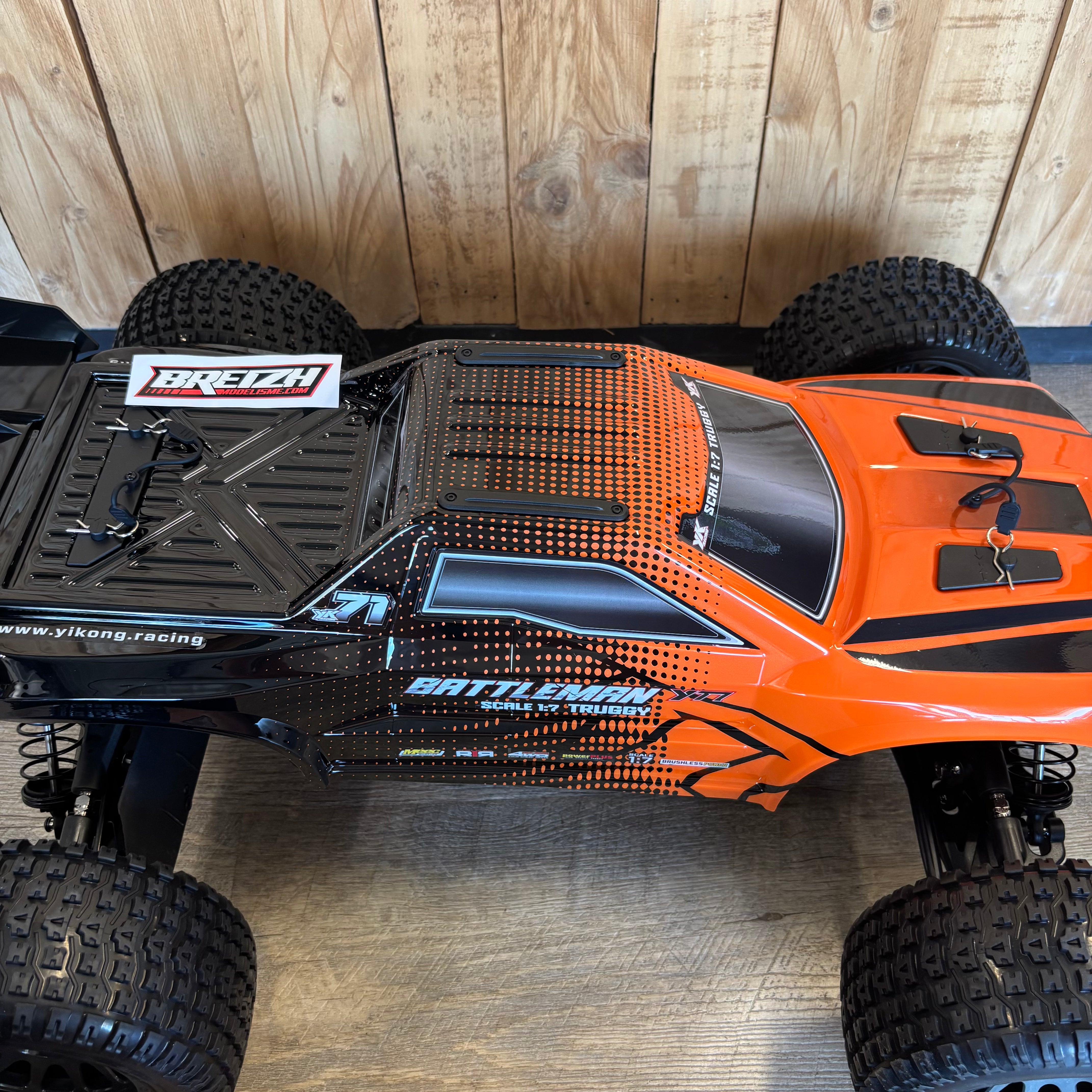 Yikong YT7 SE BATTLEMAN 1/7 Truggy 4WD Brushless Orange
