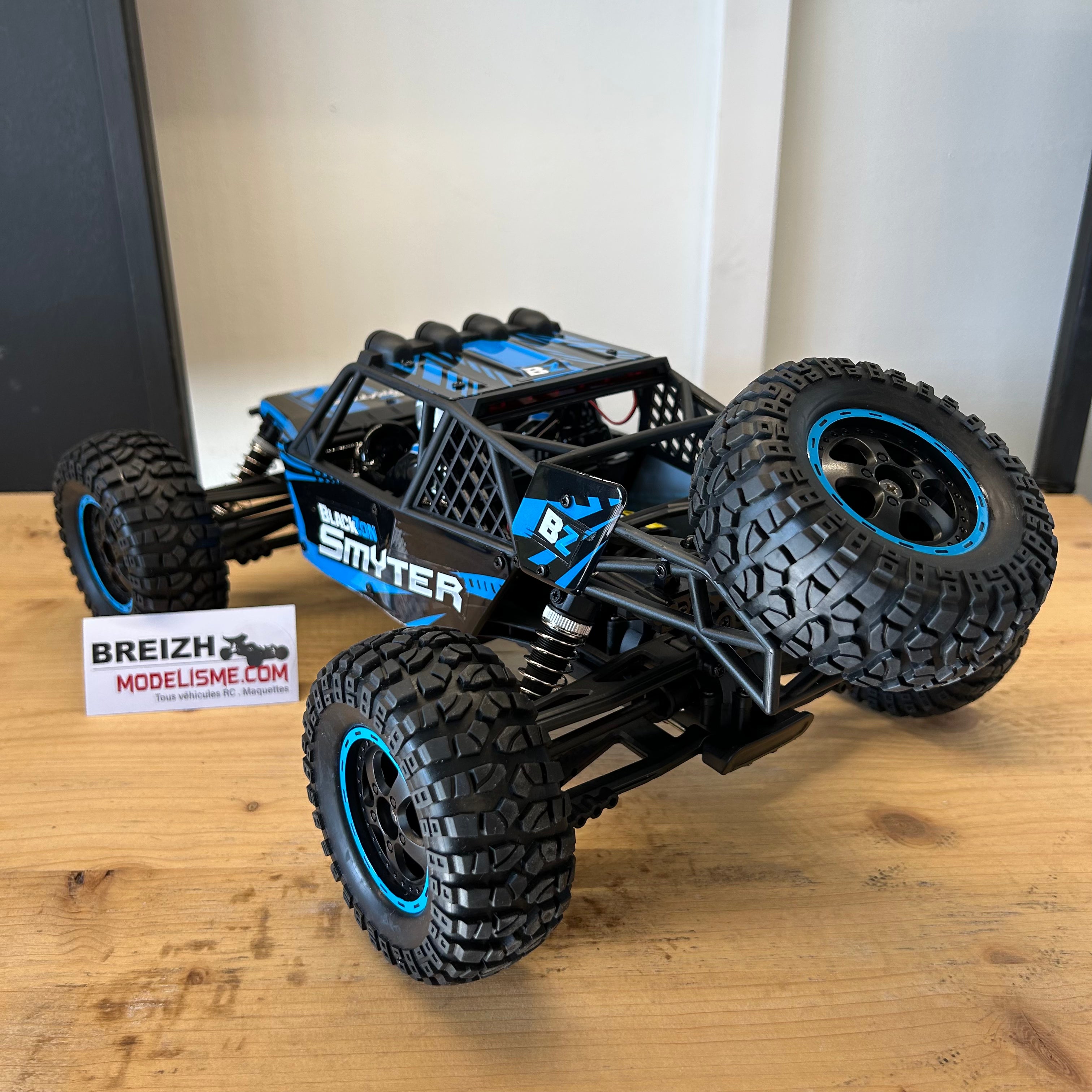 Buggy RC Blackzon Smyter DB Bleu XL avec leds 540115