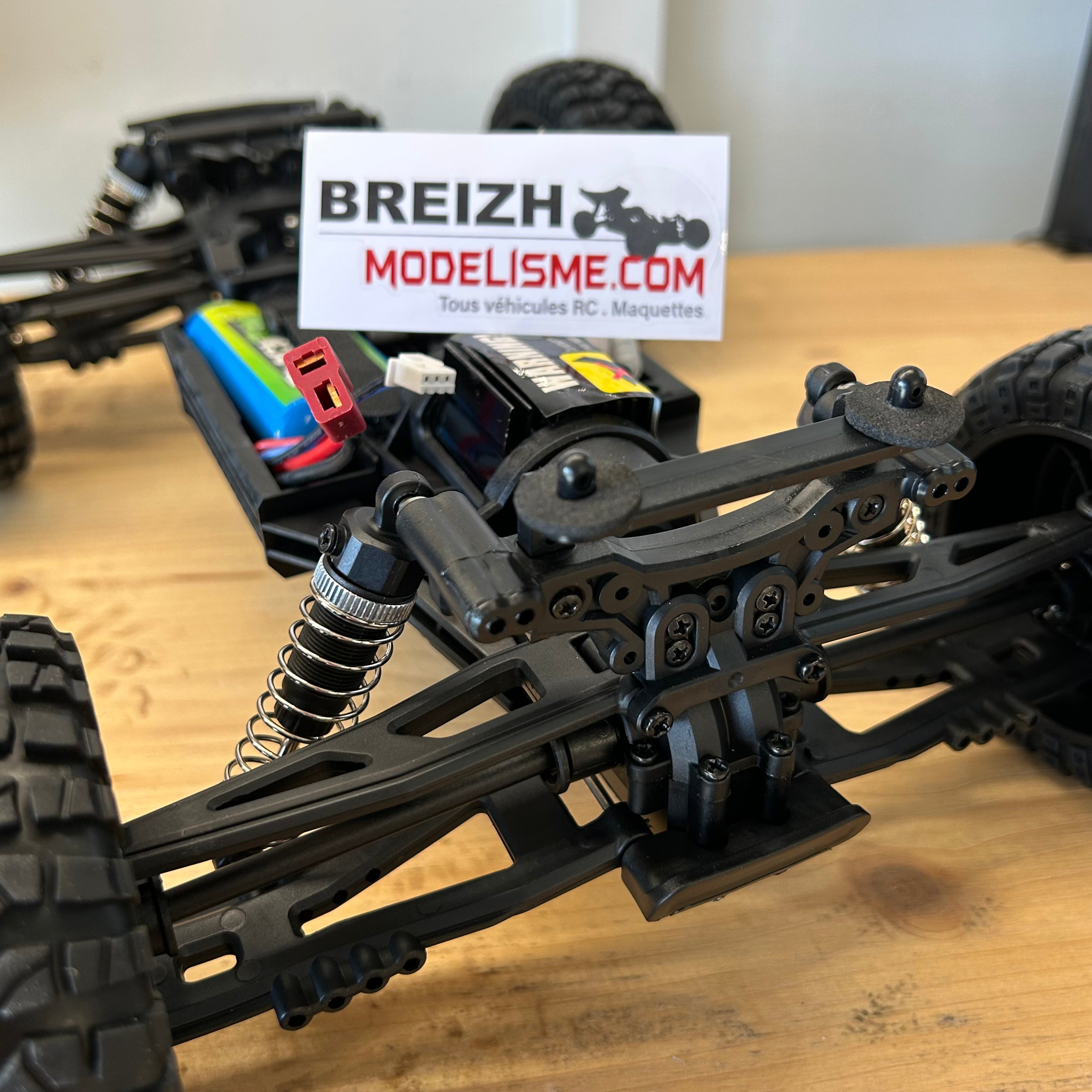 Voiture RC Blackzon Smyter MT XL avec leds 540111