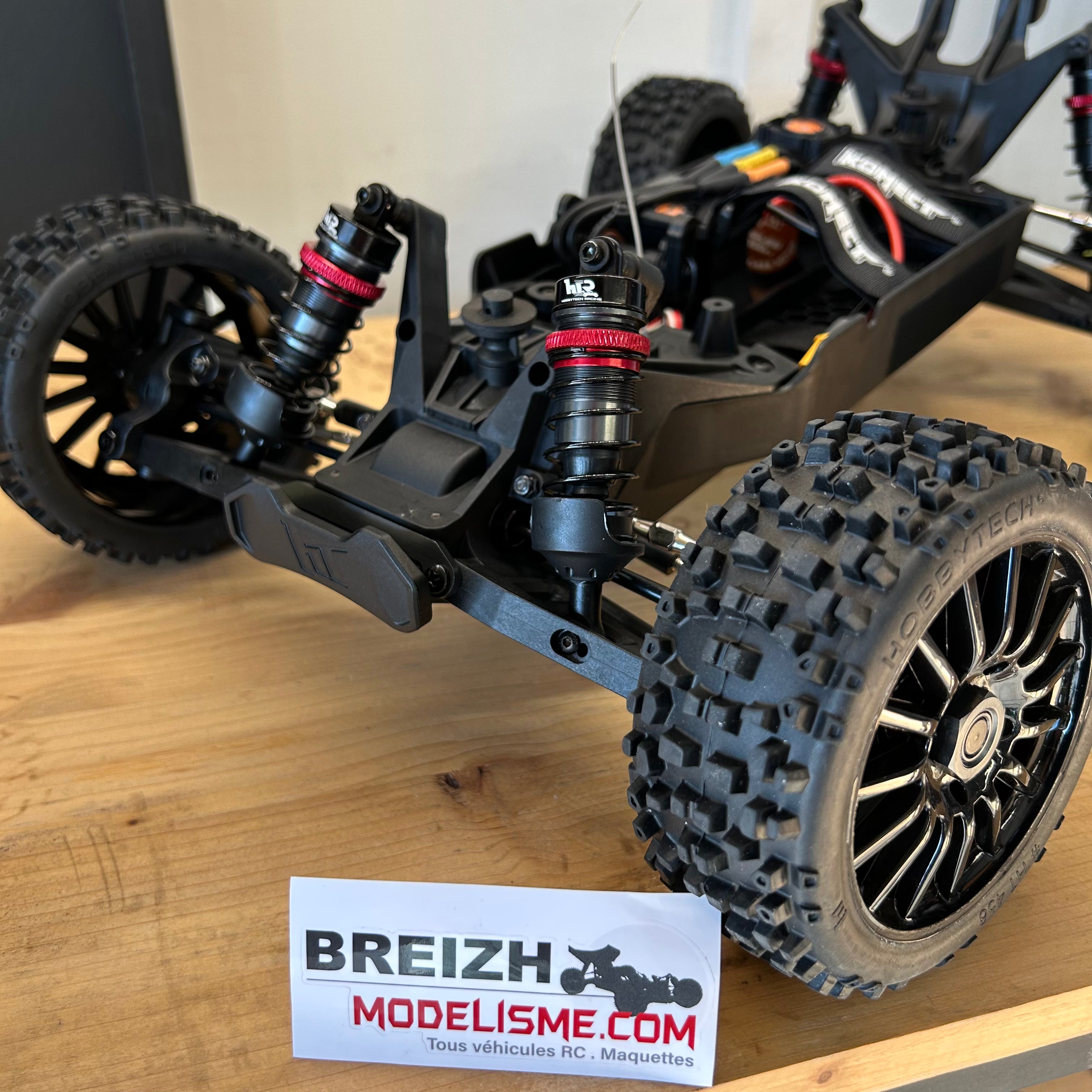 Rogue Buggy 2.0 1/8 Brushless verte version PACK 3S